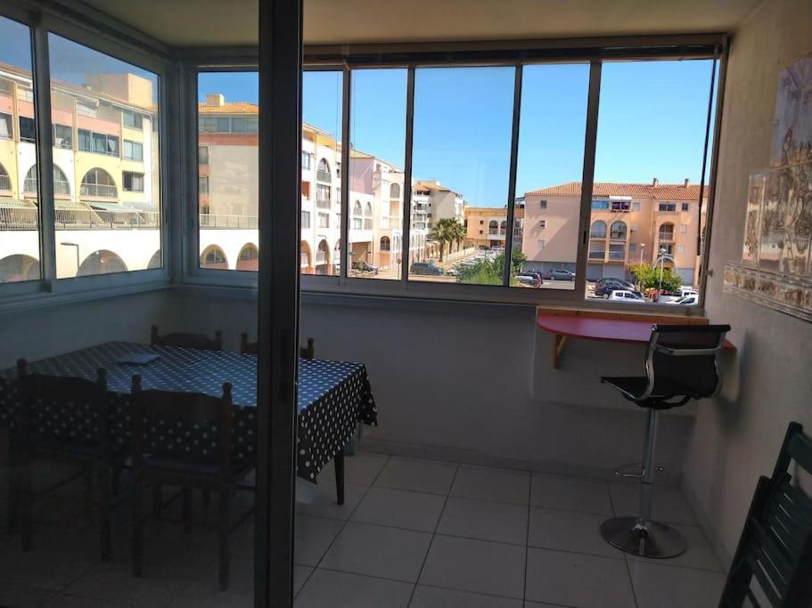 Appartement Vue Sur Canal Proximite Mer Sete Exterior photo